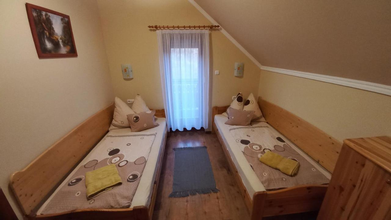 Nefelejcs Fagyizo Es Apartmanhaz Kistolmacs Dış mekan fotoğraf