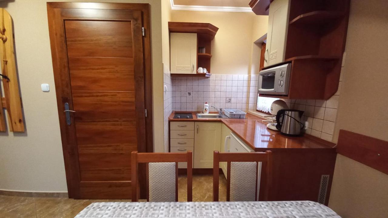 Nefelejcs Fagyizo Es Apartmanhaz Kistolmacs Dış mekan fotoğraf